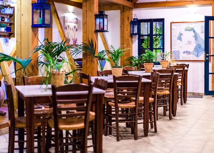 卡里玛拉酒店 Akrotírion